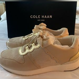 Cole Han Grandpro Wedge Sneaker - size 8